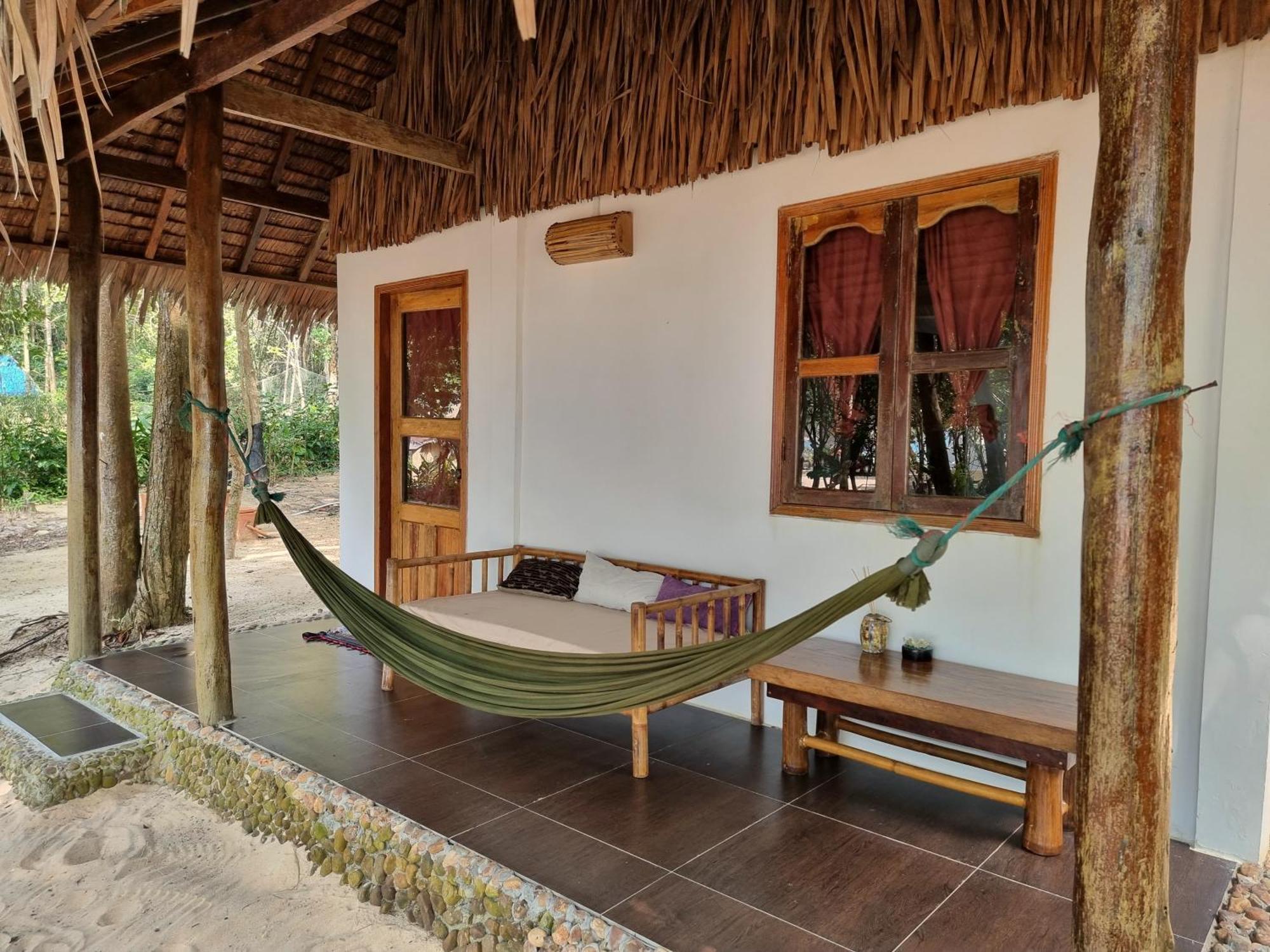 Sunboo Beach Bungalows كوه رونغ ساملوم المظهر الخارجي الصورة