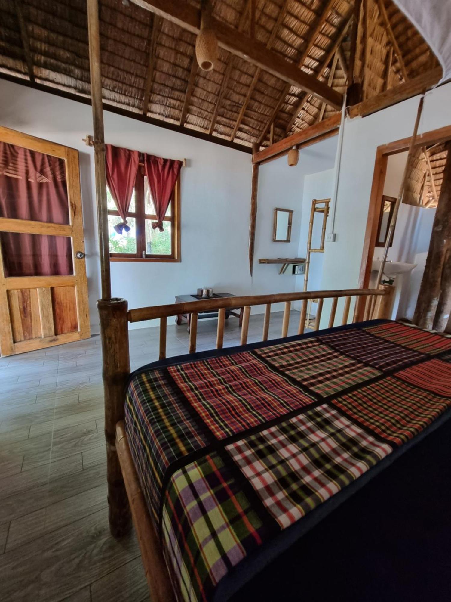 Sunboo Beach Bungalows كوه رونغ ساملوم المظهر الخارجي الصورة